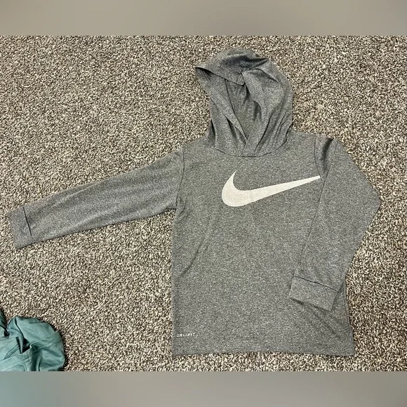 Nike Boys Lot EUC Size 7 Under Armour (3) - Picture 3 of 4